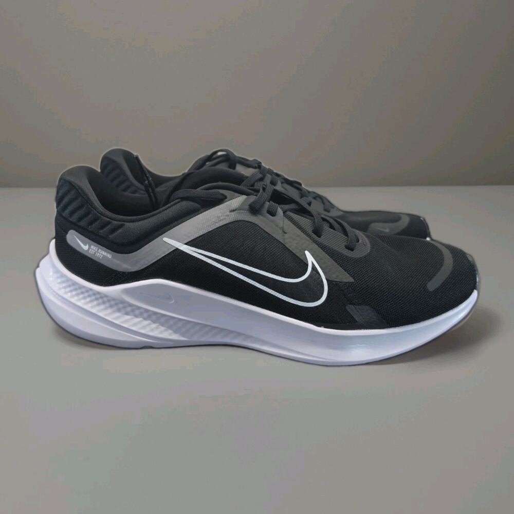 Size 11.5 - Nike Quest 5 Black Smoke Grey